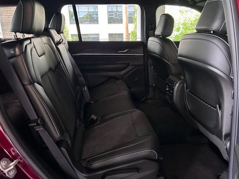 New 2026 Jeep Grand Cherokee L 4WD image 17