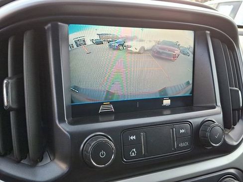 Used 2021 Chevrolet Colorado LT w/ LT Convenience Package image 28