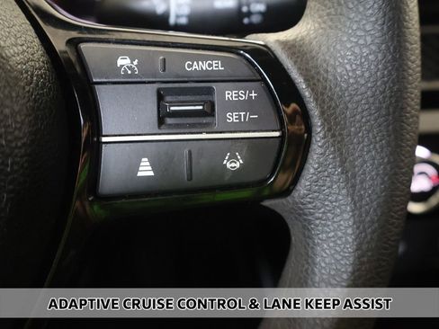 Used 2023 Honda Civic LX image 3