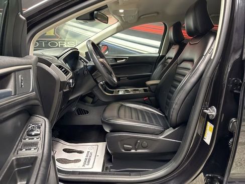 Used 2024 Ford Edge SEL image 5