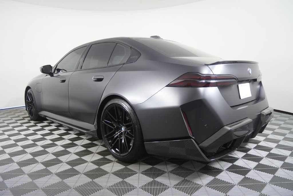 Used 2025 BMW M5 w/ Carbon Package AWD/4WD image 9