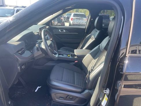 Used 2025 Ford Explorer ST-Line AWD/4WD image 12