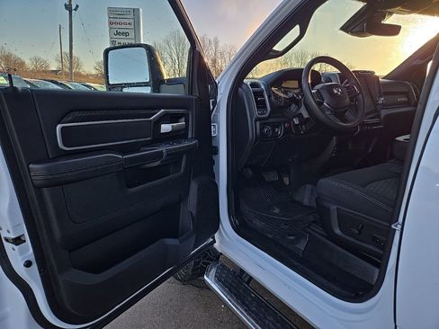 Used 2025 RAM 2500 Lone Star AWD/4WD image 48