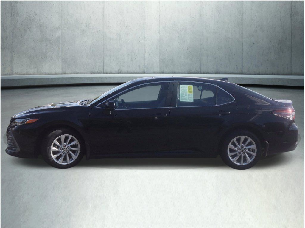 Used 2023 Toyota Camry LE AWD/4WD image 20