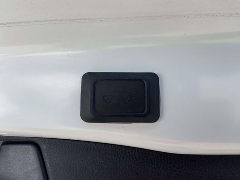 Used 2024 Toyota RAV4 XLE Premium AWD/4WD image 22
