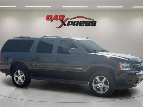 Used 2012 Chevrolet Suburban LT w/ Luxury Package image 7