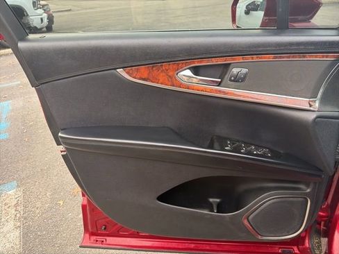 Used 2018 Lincoln MKX Reserve w/ Lincoln MKX Climate Package image 21