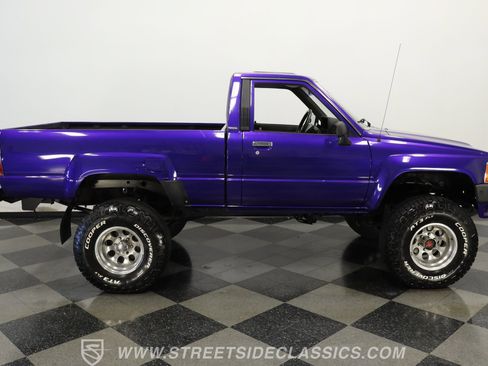 Used 1987 Toyota Pickup 4x4 Regular Cab image 12