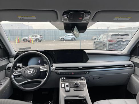 Used 2025 Hyundai Palisade SEL FWD image 31