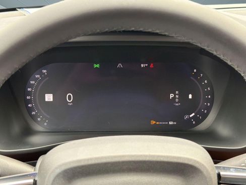 Certified 2023 Volvo XC40 B5 Plus w/ Climate Package AWD/4WD image 19