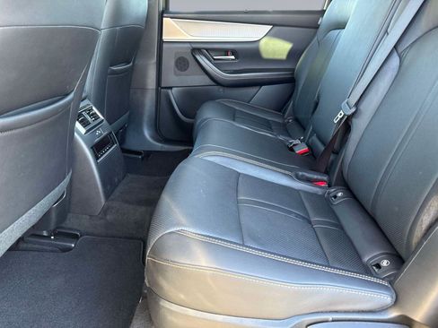 Certified 2025 MAZDA CX-90 3.3 Turbo w/ Preferred Package image 15