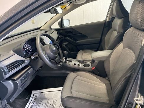 Used 2024 Subaru Crosstrek 2.0i Premium image 9