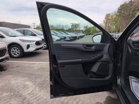 Certified 2023 Ford Escape Active AWD/4WD image 21