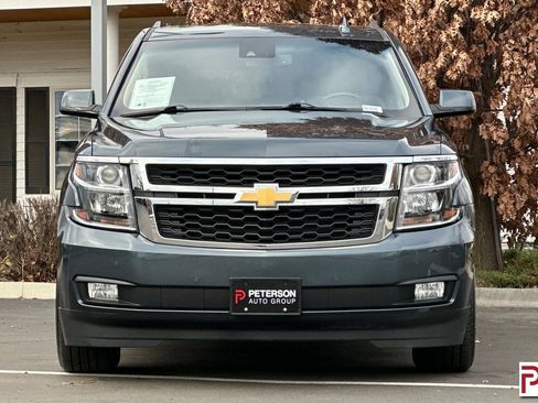 Used 2019 Chevrolet Suburban LT image 9
