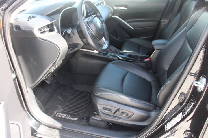 Certified 2023 Toyota Corolla Cross XLE w/ Convenience Package FWD image 11