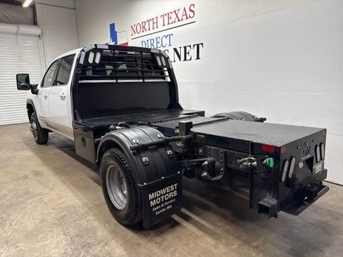 Used 2025 GMC Sierra 3500 SLE w/ SLE Convenience Package AWD/4WD image 8