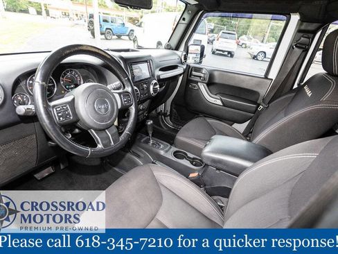 Used 2014 Jeep Wrangler Unlimited Sahara w/ Connectivity Group AWD/4WD image 20