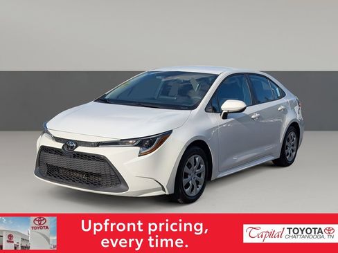 Used 2021 Toyota Corolla LE w/ Carpet Mat Package (TMS) image 4