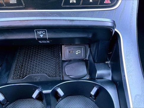 Used 2023 Mercedes-Benz E 350 Sedan image 16