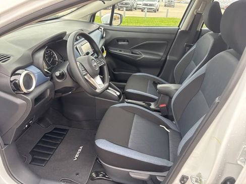 New 2025 Nissan Versa SV w/ Trunk Package FWD image 6