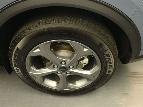 Certified 2025 Ford Escape ST-Line Elite image 9