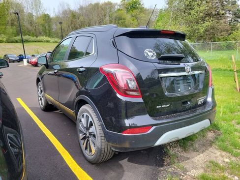 Used 2018 Buick Encore Essence AWD/4WD image 4
