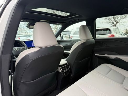 Certified 2024 Lexus RX 350 Premium image 17