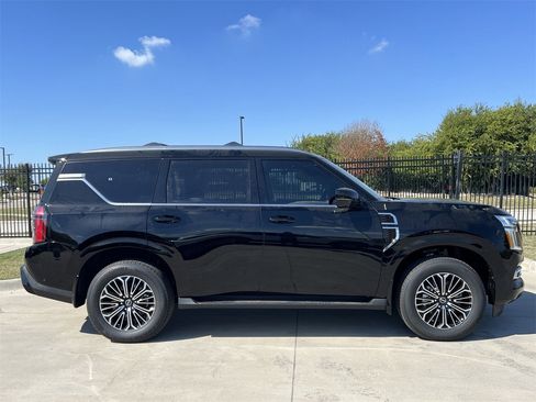 New 2026 Nissan Armada Platinum image 3