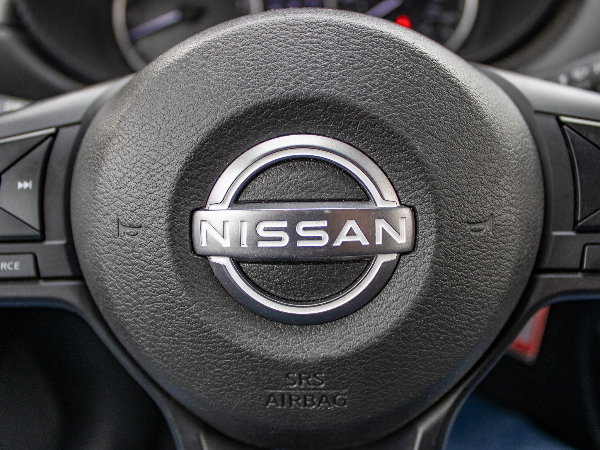 Used 2025 Nissan Versa S w/ Trunk Package FWD image 31