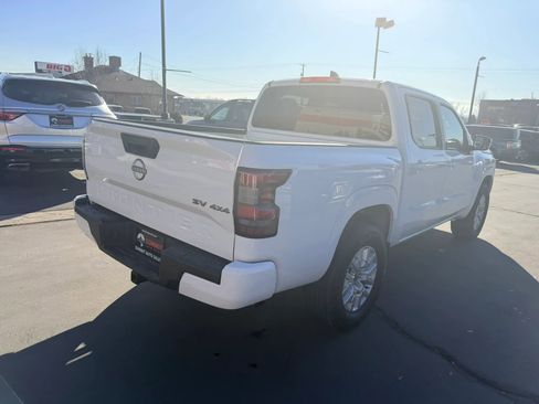 Used 2023 Nissan Frontier SV AWD/4WD image 4