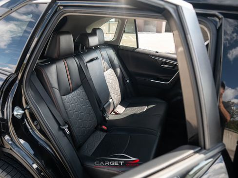 Used 2021 Toyota RAV4 Adventure image 18