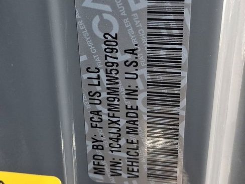 Used 2021 Jeep Wrangler Unlimited Rubicon w/ Dual Top Group image 27