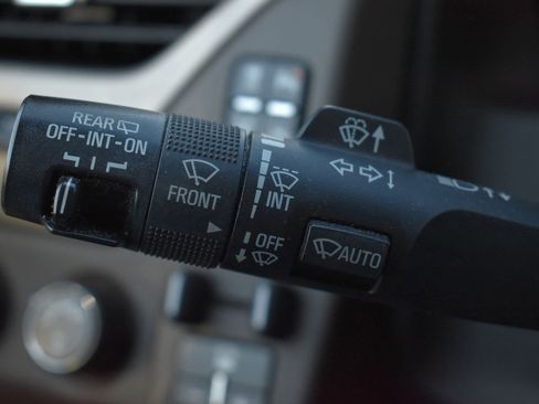Used 2017 GMC Yukon Denali AWD/4WD image 23