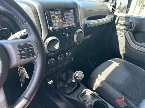 Used 2017 Jeep Wrangler Sport image 3