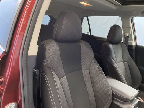 Used 2022 Subaru Outback Premium image 43