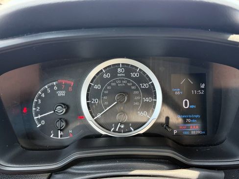 Used 2022 Toyota Corolla LE FWD image 19