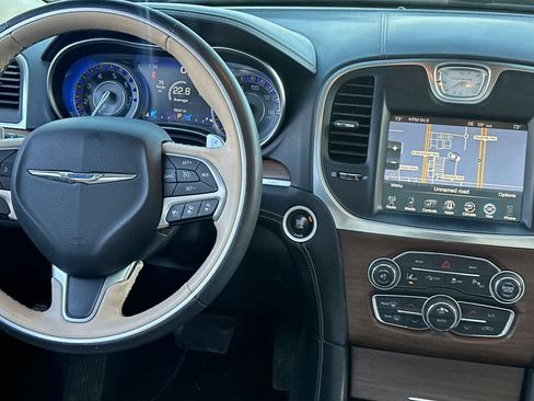 Used 2016 Chrysler 300 C Platinum w/ Safetytec Plus Group image 14