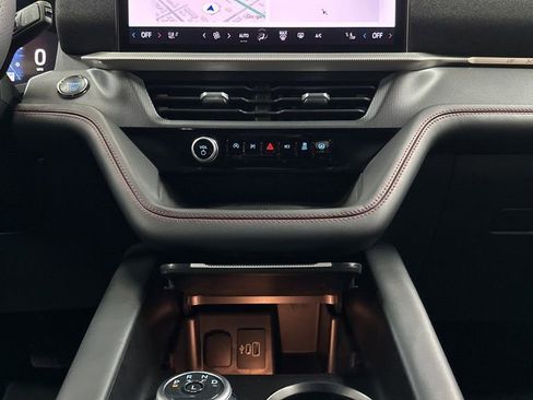 Used 2025 Ford Explorer ST-Line image 24