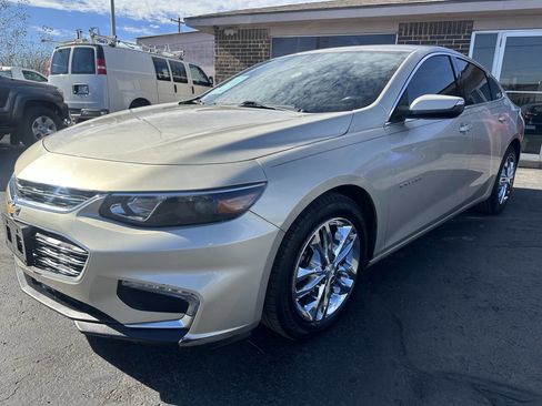 Used 2016 Chevrolet Malibu LT image 3
