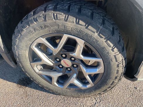 Used 2024 GMC Sierra 1500 SLT w/ SLT Premium Plus Package image 9