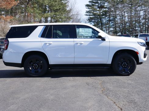 New 2024 Chevrolet Tahoe 4WD w/ Remote Keyless Entry Package image 7
