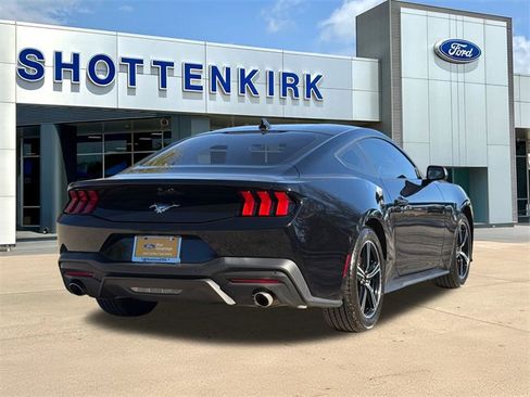 Certified 2024 Ford Mustang Coupe image 8