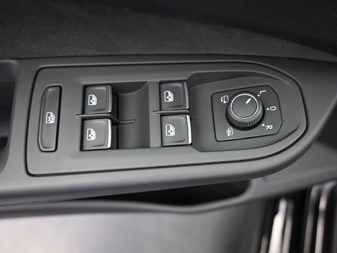 Used 2024 Volkswagen GTI S image 12