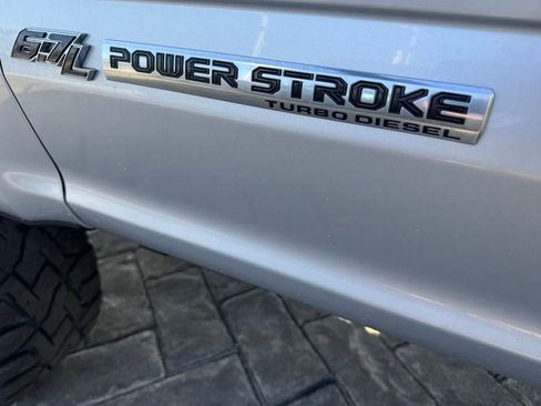 Used 2017 Ford F250 Platinum w/ Platinum Ultimate Package image 8