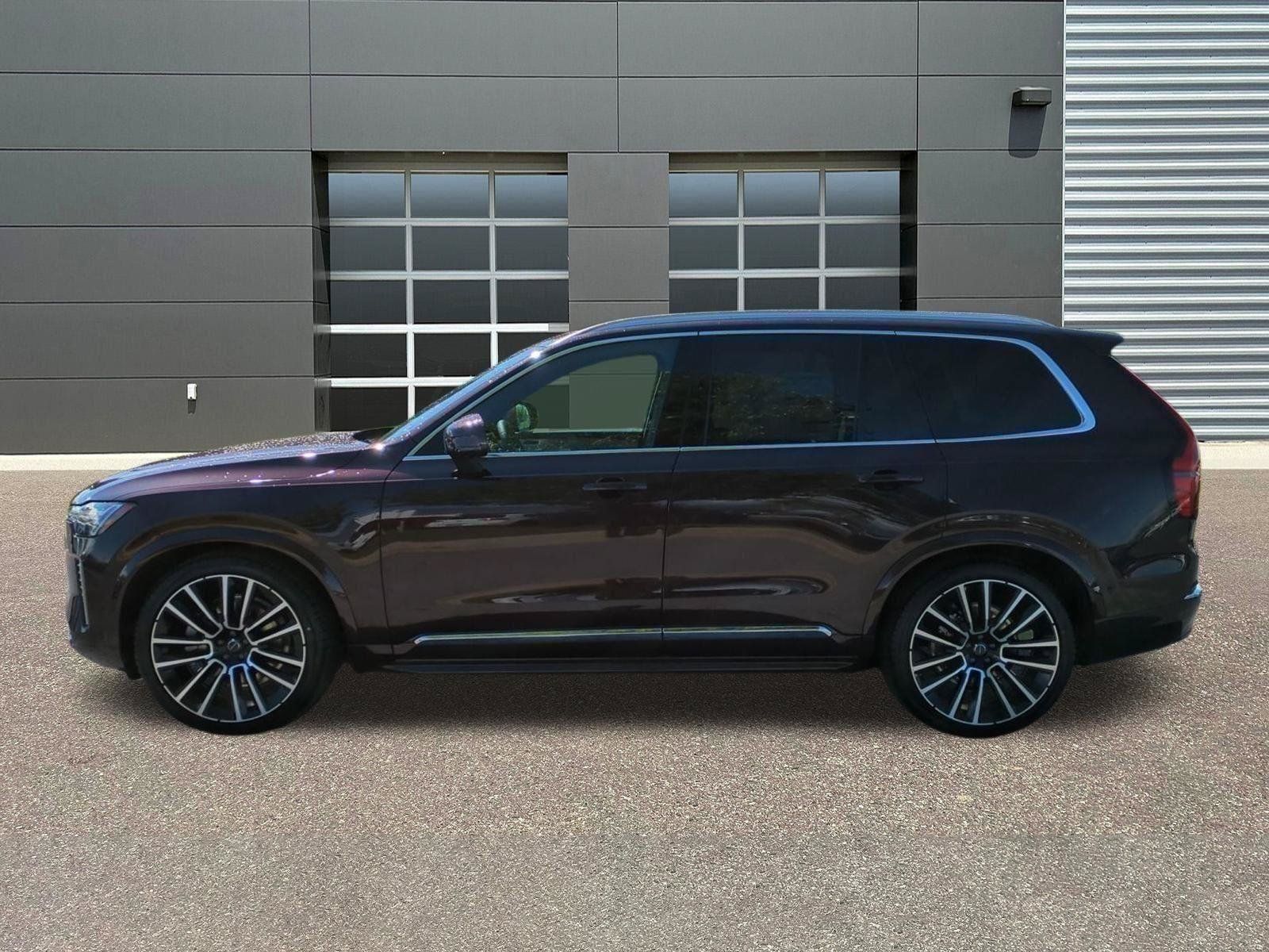 New 2026 Volvo XC90 B5 Ultra w/ Protection Package Premier AWD/4WD image 4