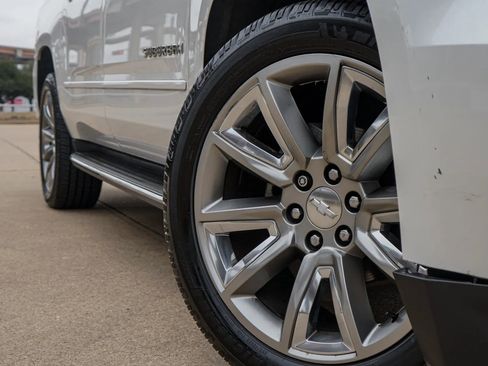 Used 2018 Chevrolet Suburban Premier w/ Max Trailering Package image 3