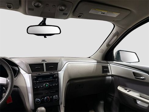 Used 2011 Chevrolet Traverse LS image 20
