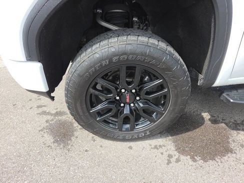 Used 2022 GMC Sierra 1500 Elevation AWD/4WD image 10