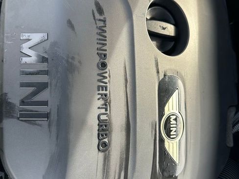 Used 2018 MINI Cooper Clubman w/ Cold Weather Package image 6