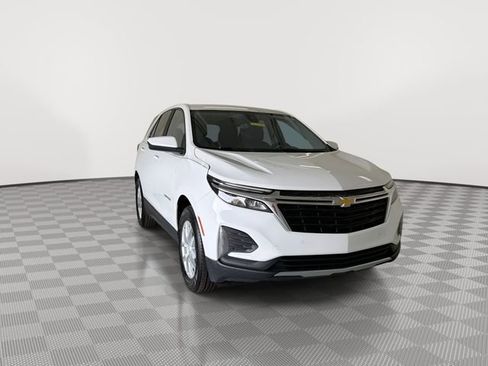 Certified 2022 Chevrolet Equinox LT image 3